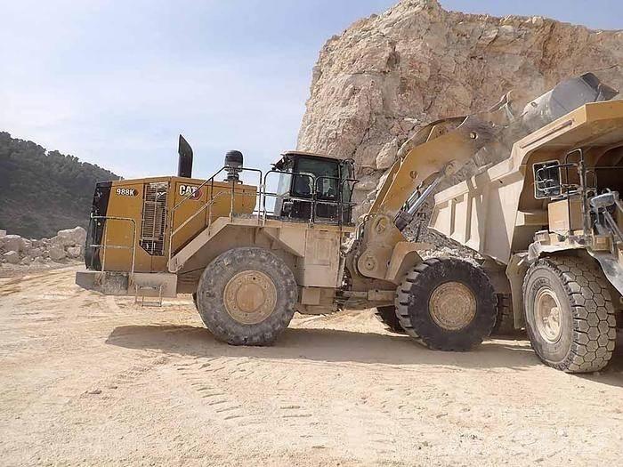 CAT 988K Incarcator pe pneuri