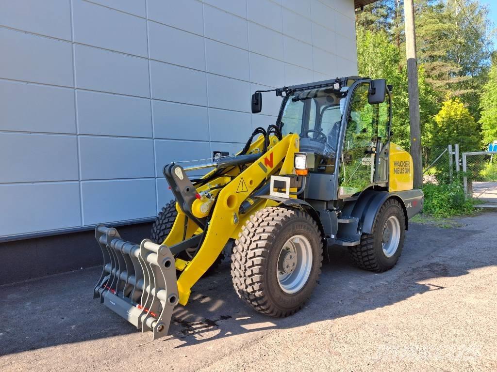 Wacker Neuson WL 70 Incarcator pe pneuri