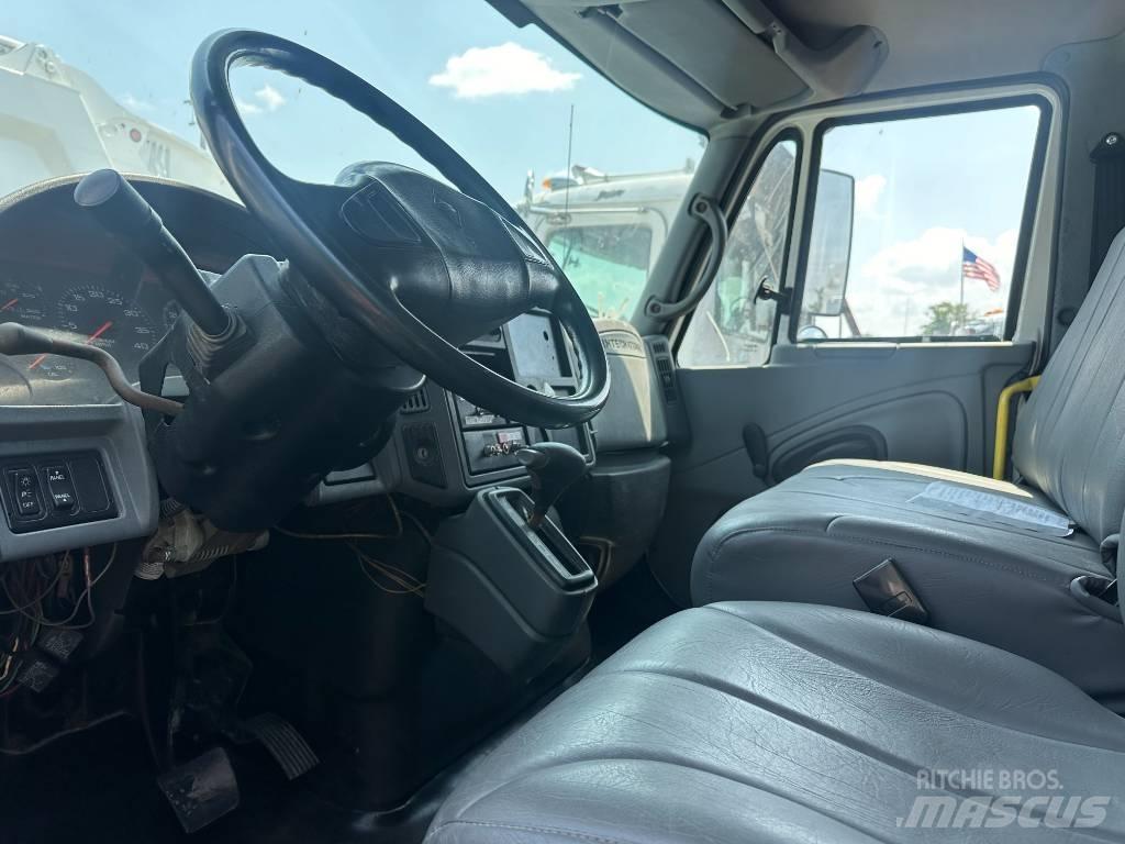 International 4300 Camion de deseuri