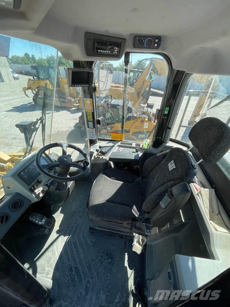 CAT 950 GC Incarcator pe pneuri