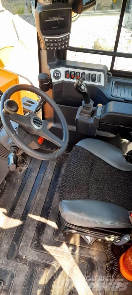 Hyundai HL 975 Incarcator pe pneuri