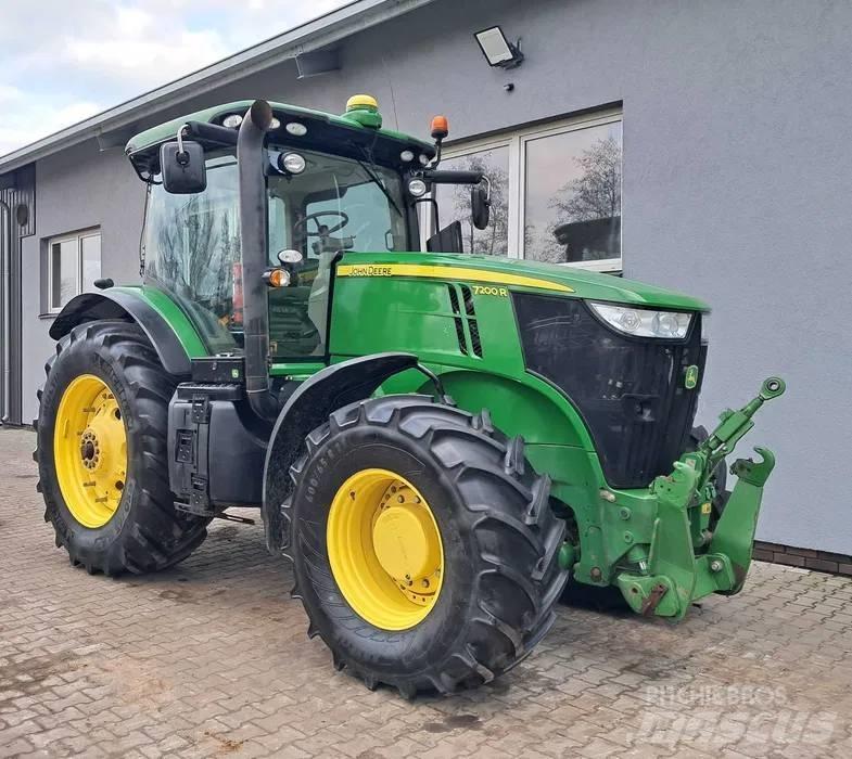 John Deere 7200 R Tractoare