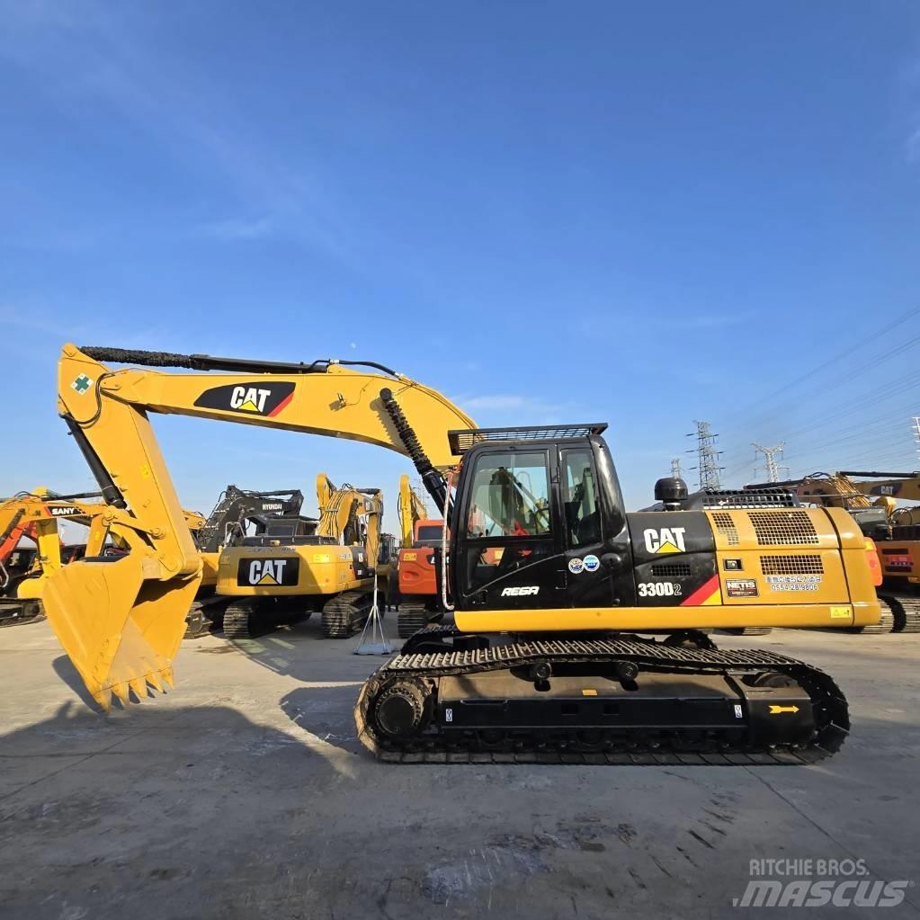 CAT 330 D2 Excavatoare 7t - 12t
