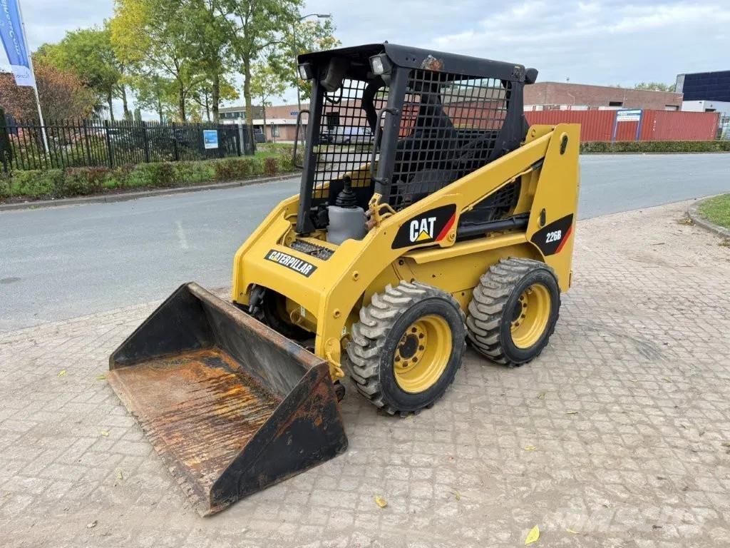 CAT 216B Turbo Mini incarcator