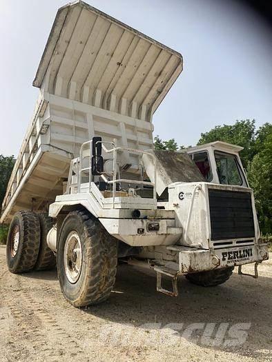 Perlini DP655 Minitractor de teren