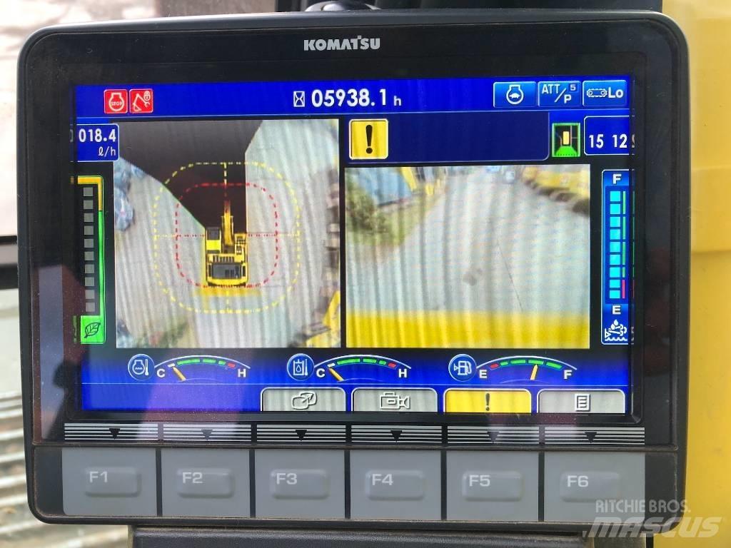 Komatsu PC490LC-11 Excavatoare pe șenile
