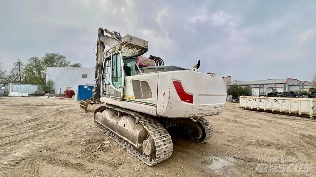 Liebherr R 924 Excavatoare pe șenile
