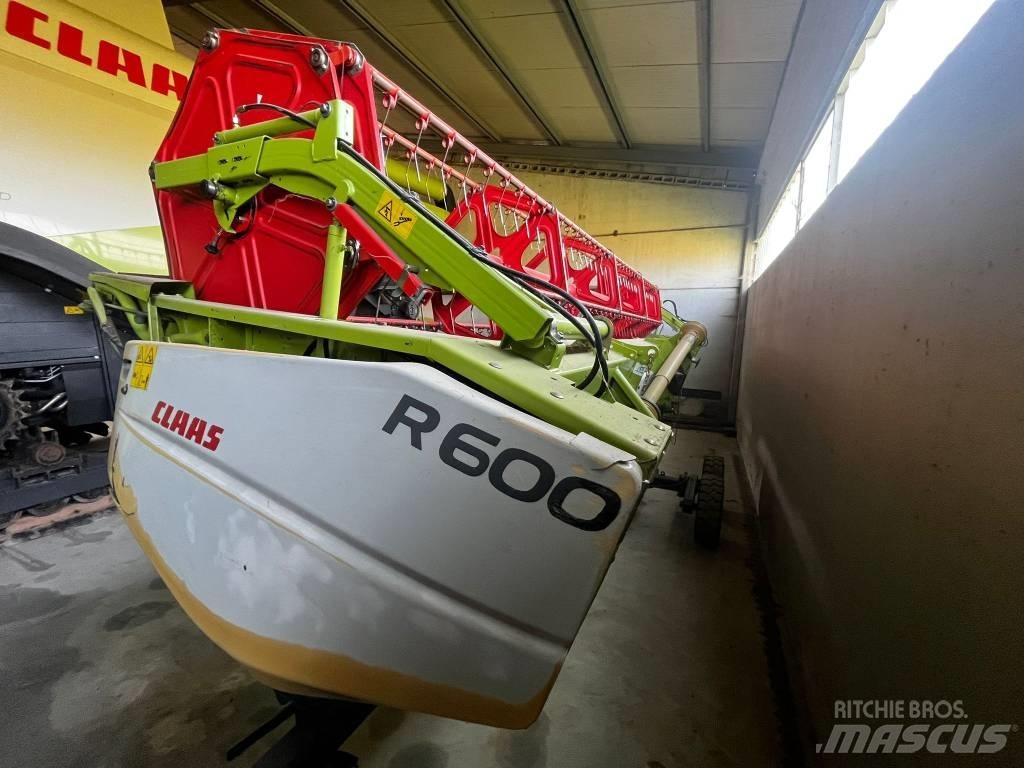 CLAAS LEXION 750 ACR Combine de secerat