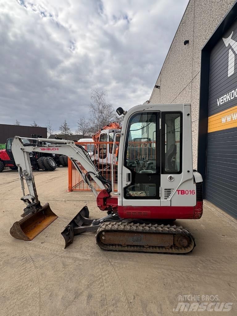 Takeuchi TB016 Mini excavatoare < 7t