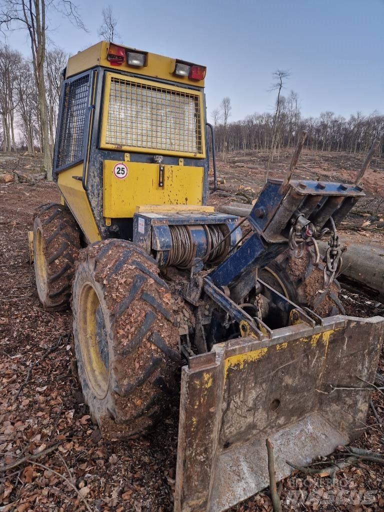 Hittner Ecotrac 55v Utilaje de manevrarea a bustenilor