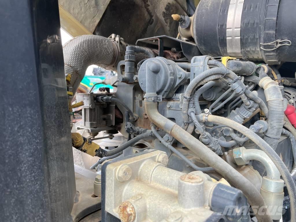 Bomag BW 216 DH-4 Compactoare monocilindrice