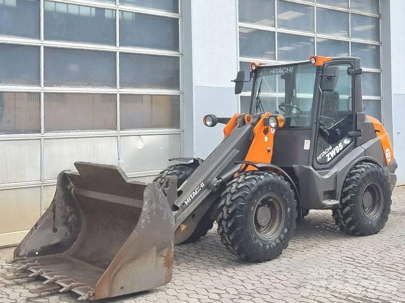 Hitachi ZW 95-6 Mini incarcator