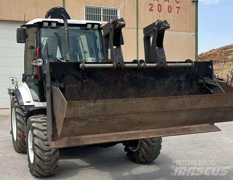 Hidromek HMK 102 B Buldoexcavatoare