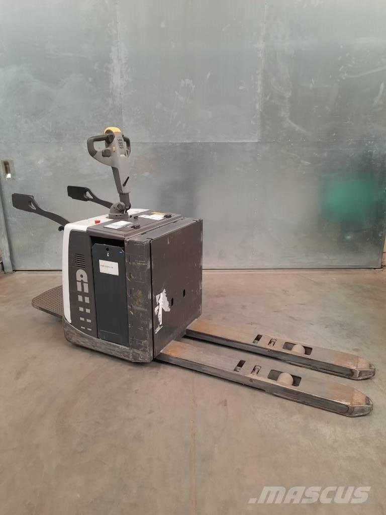 UniCarriers PMR200P Transpaleta cu platforma
