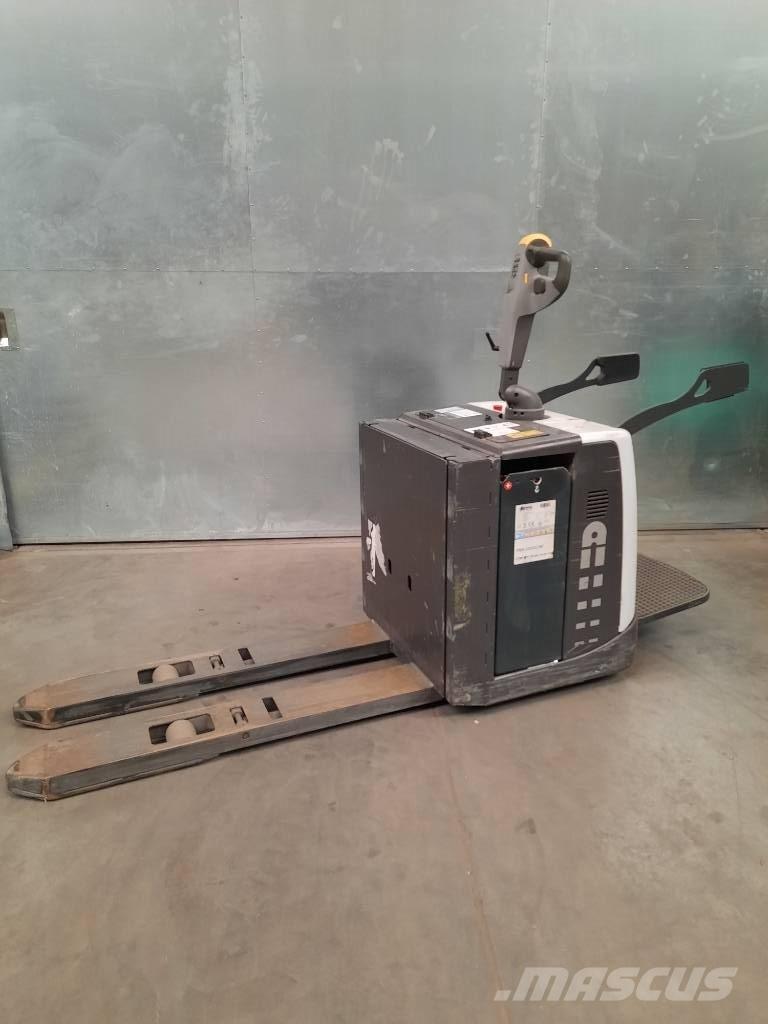 UniCarriers PMR200P Transpaleta cu platforma