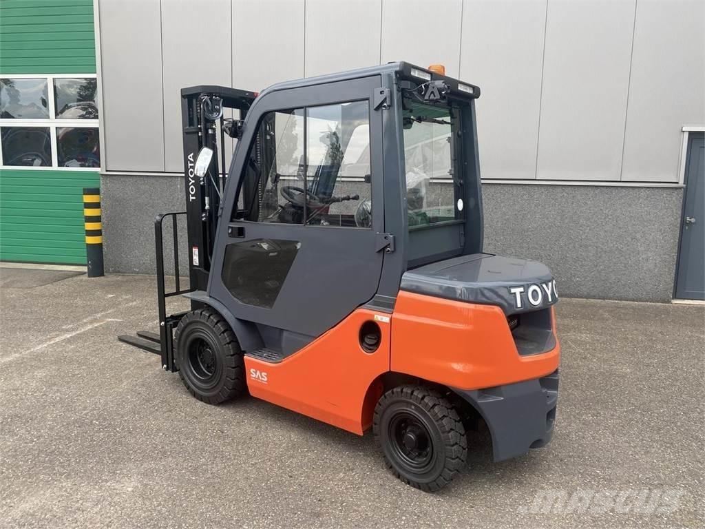 Toyota 52-8FDF25 Stivuitor diesel