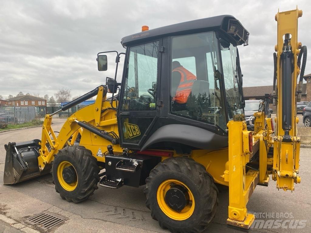 JCB 2 CX Buldoexcavatoare
