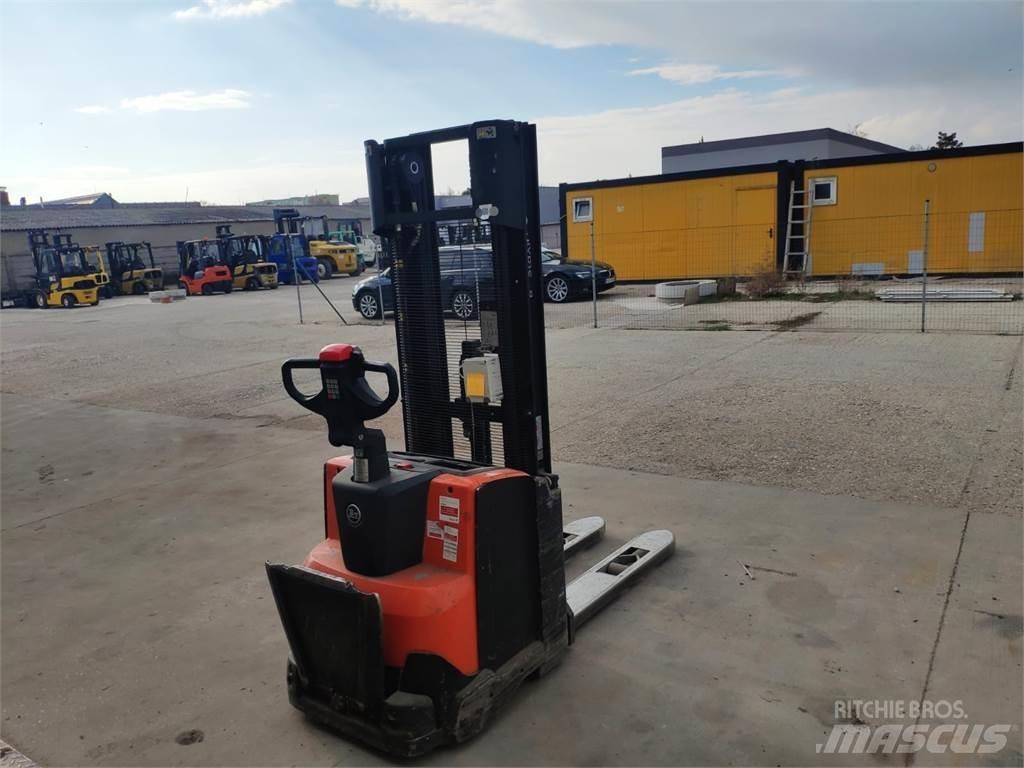 BT SWE120 Transpaleta manuala