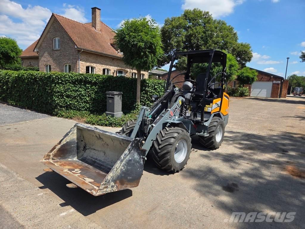 GiANT G2700HD X-TRA Incarcatoare multifunctionale