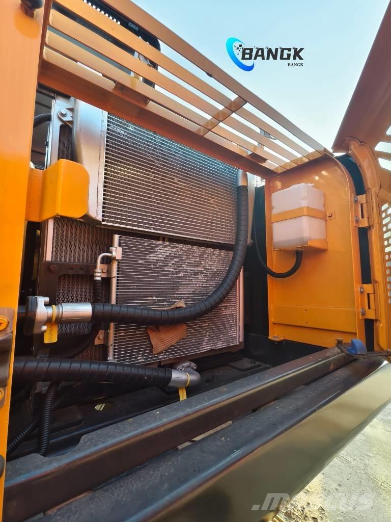 Hyundai 305LC-9T Excavatoare pe șenile
