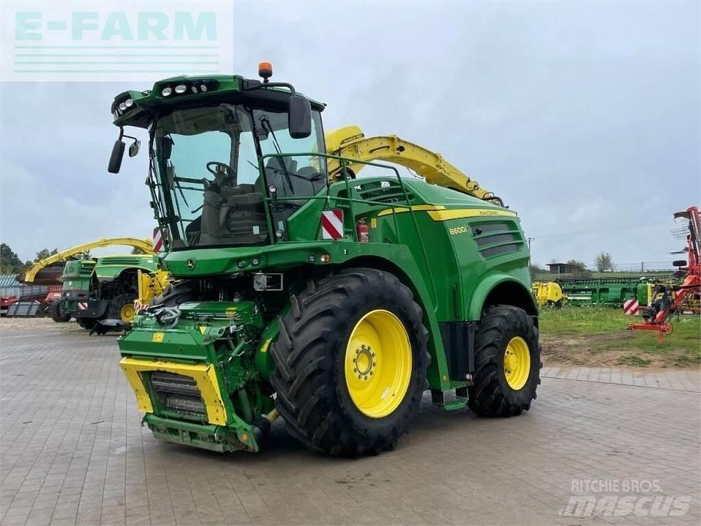 John Deere 8600 Forajere cu autopropulsare