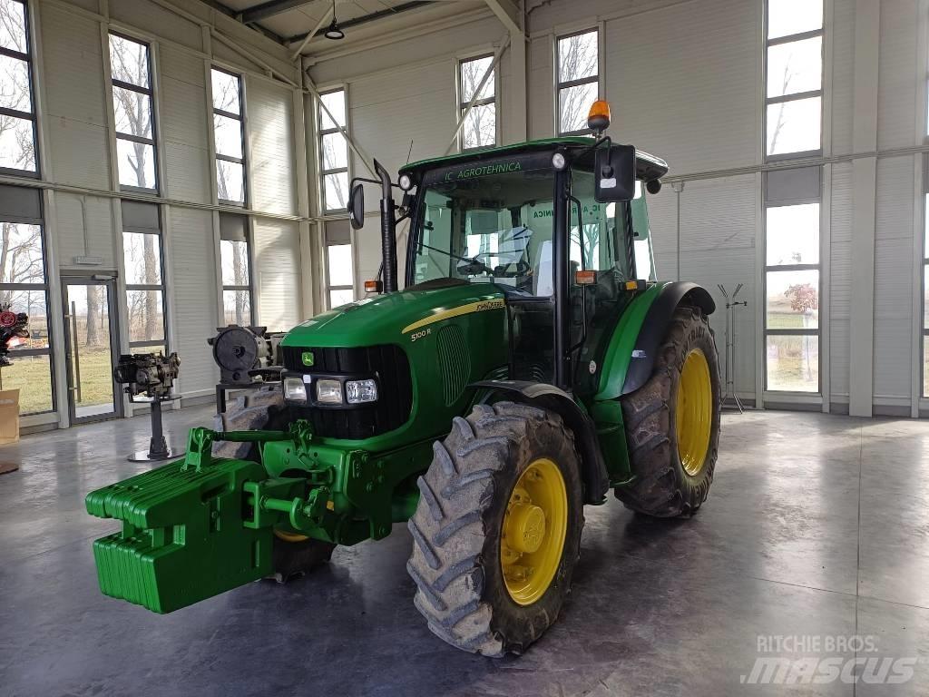 John Deere 5100 R Tractoare