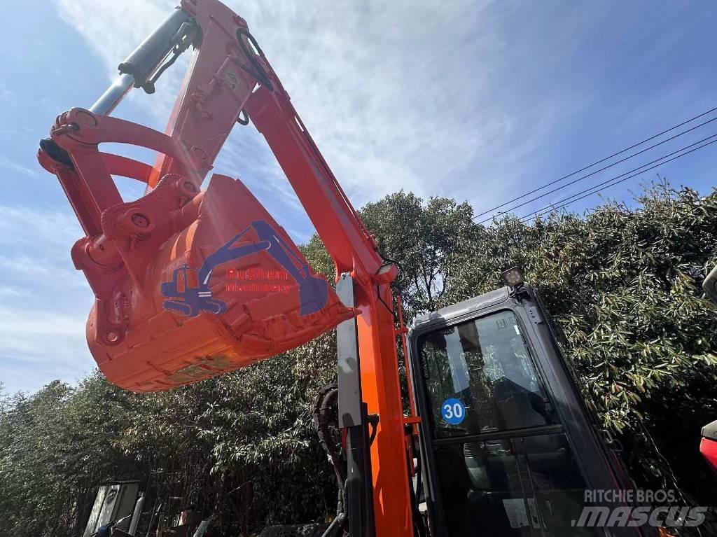 Hitachi ZX50 Mini excavatoare < 7t