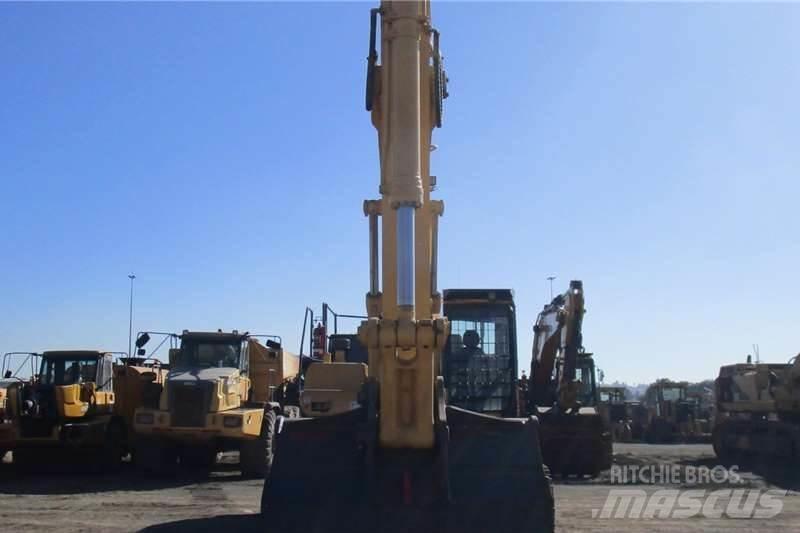Komatsu PC450LC Mini excavatoare < 7t
