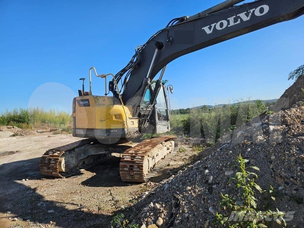 Volvo ECR 235 D Excavatoare pe șenile
