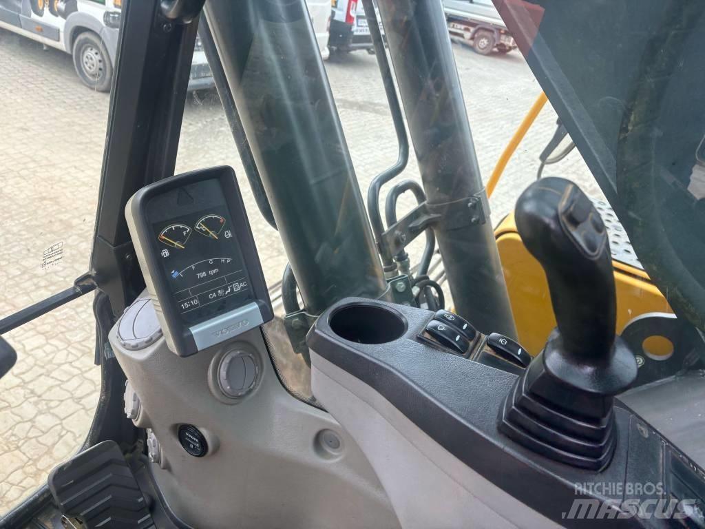 Volvo EC 220 D Excavatoare pe șenile
