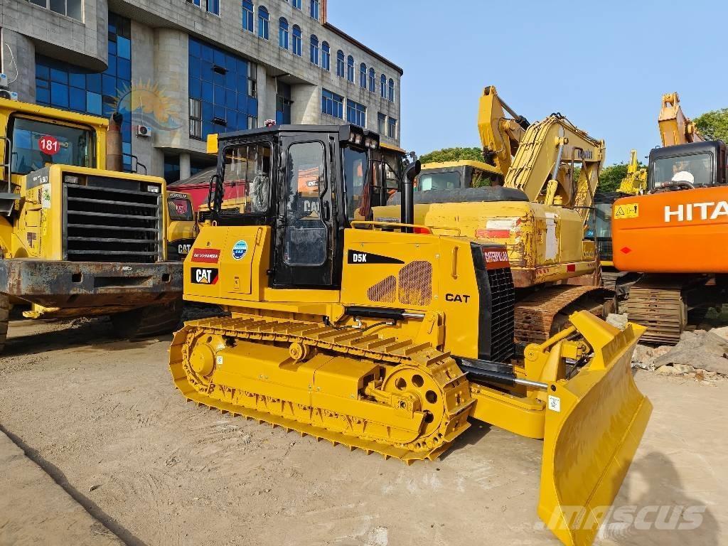 CAT D5K Buldozere pe senile