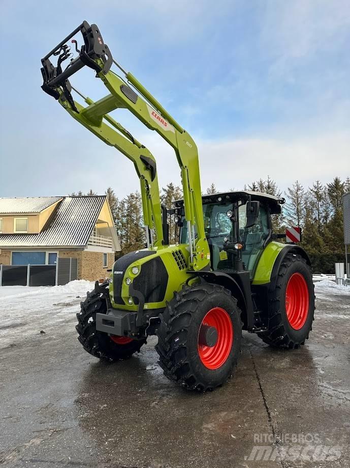 CLAAS Arion 650 CIS+ Tractoare