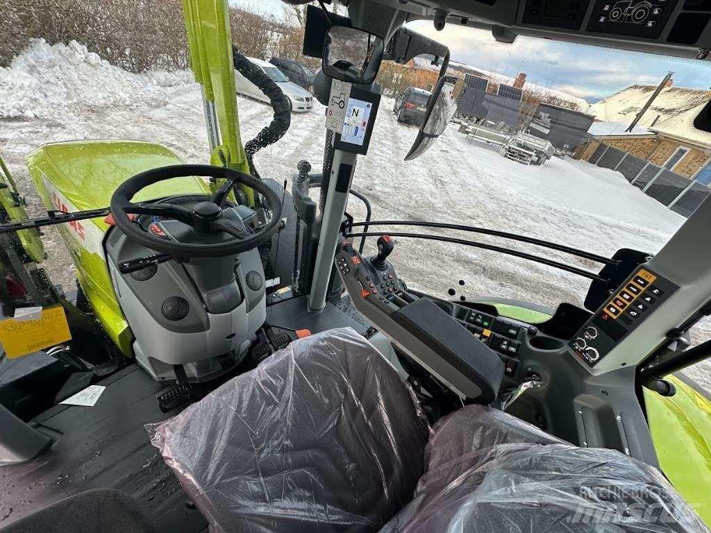 CLAAS Arion 650 CIS+ Tractoare