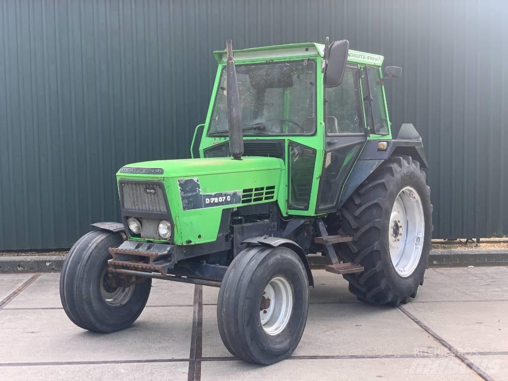 Deutz-Fahr D7207C Tractoare