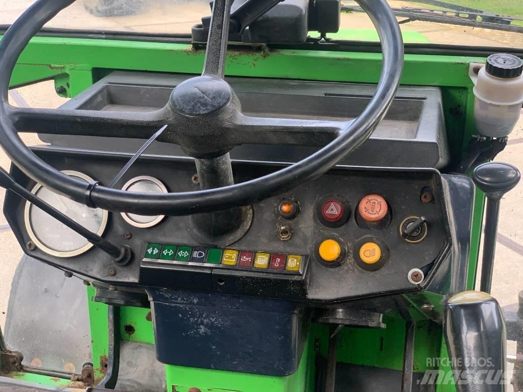 Deutz-Fahr D7207C Tractoare