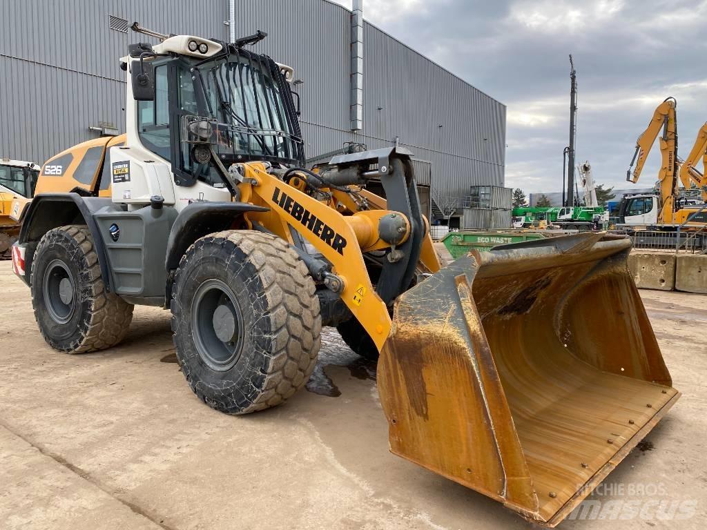Liebherr L 526 Incarcator pe pneuri