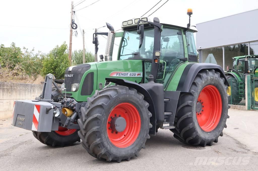 Fendt 820 Vario TMS Tractoare