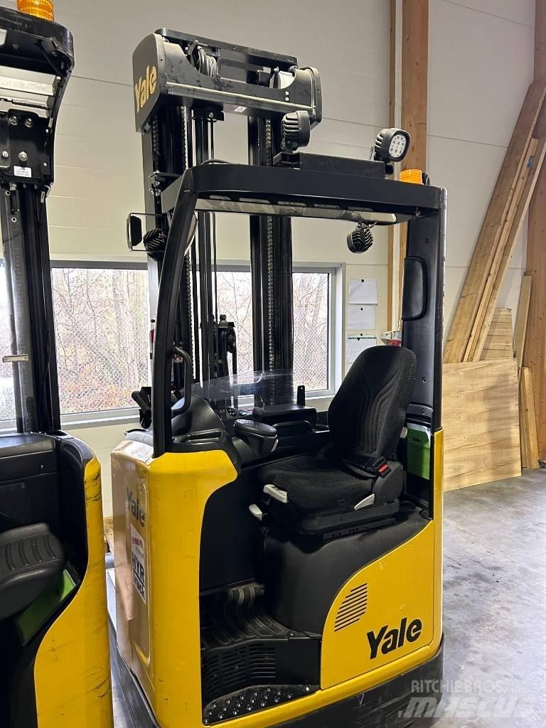 Yale MR14 Stivuitor cu catarg retractabil