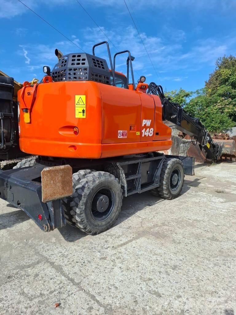 Komatsu PW 148-11 Excavatoare cu roti