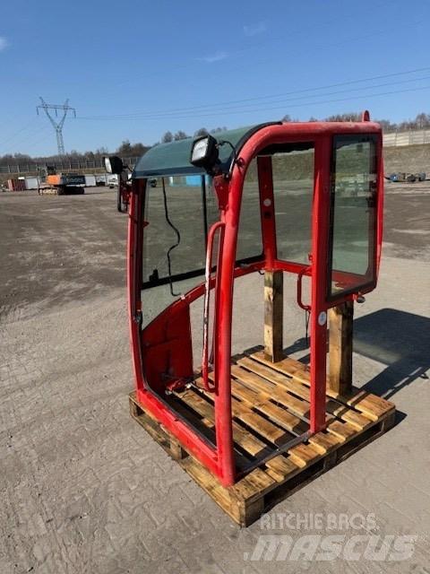 Volvo ECR25 D CAB Cabine si interior