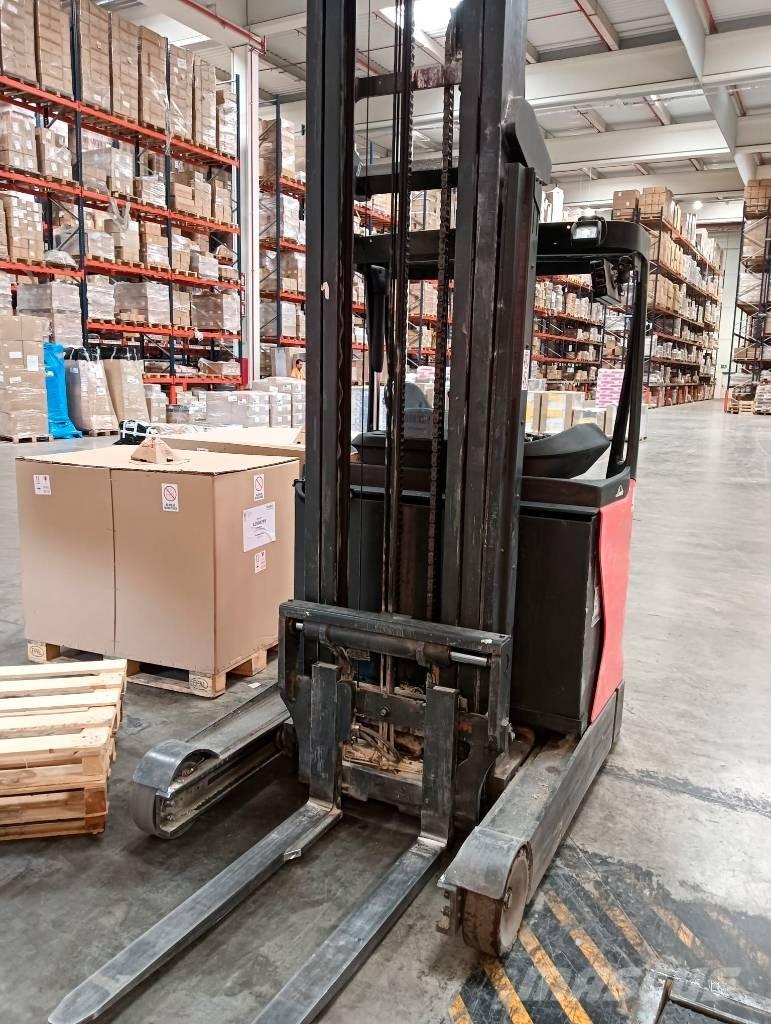 Linde R 16 Stivuitor cu catarg retractabil
