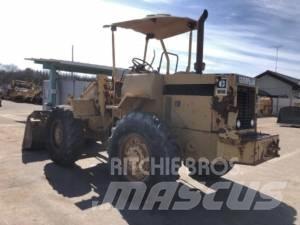 CAT 910 Incarcator pe pneuri