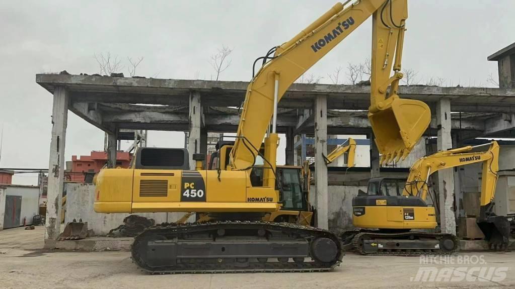 Komatsu PC 450 Excavatoare pe șenile
