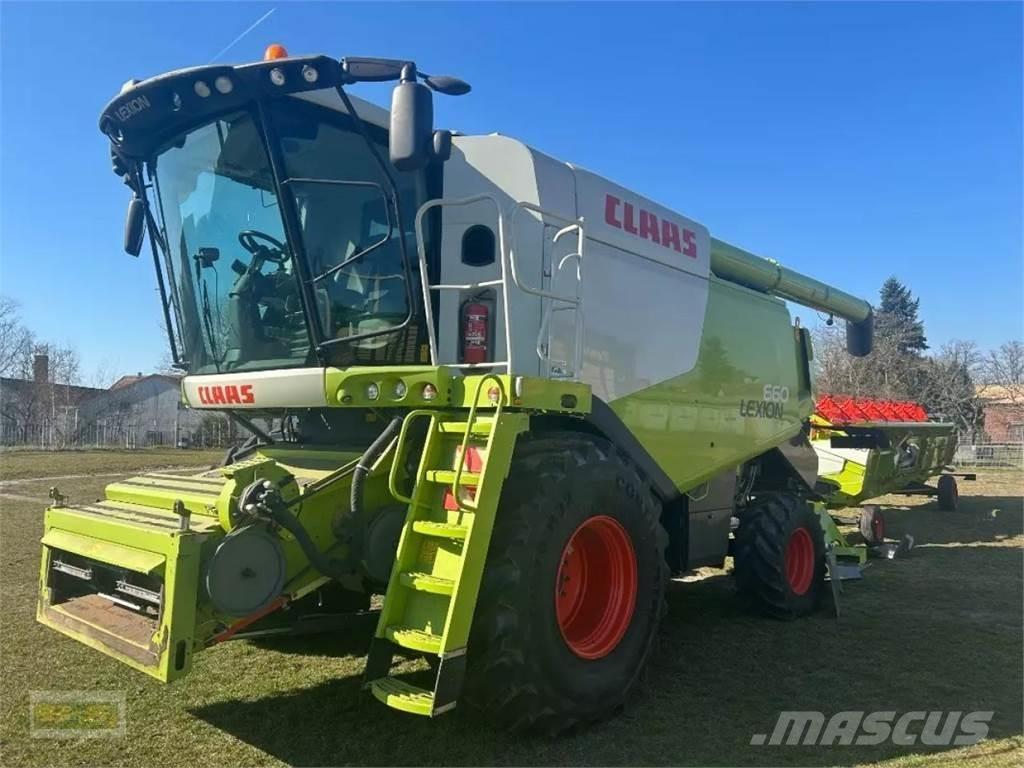 CLAAS Lexion 660 Combine de secerat
