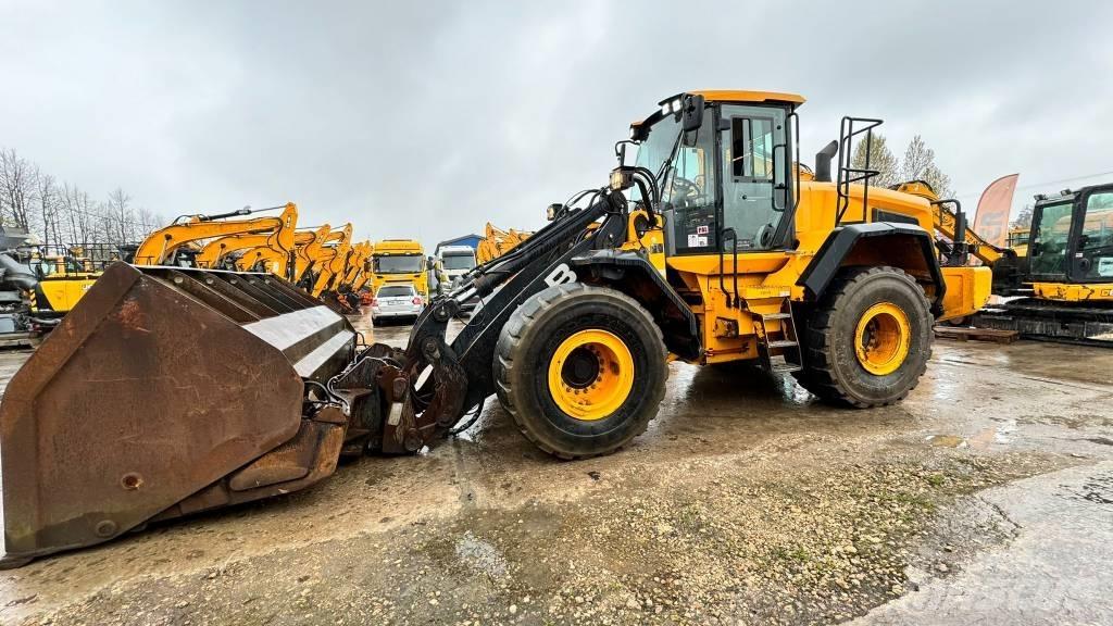 JCB 457 HT Incarcator pe pneuri