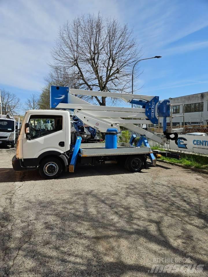 Socage DA 320 Platforme aeriene montate pe camion