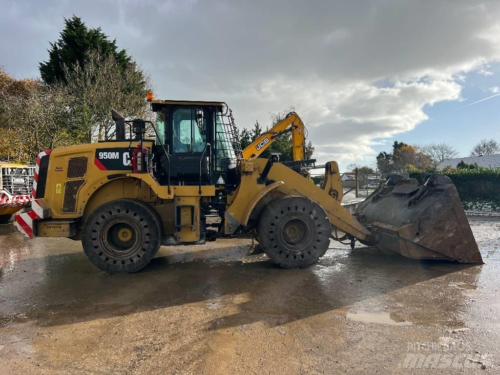 CAT 950 M Incarcator pe pneuri
