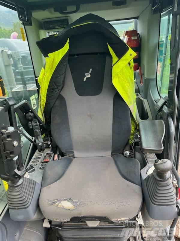 Komatsu PC 170 LC-11 Excavatoare pe șenile
