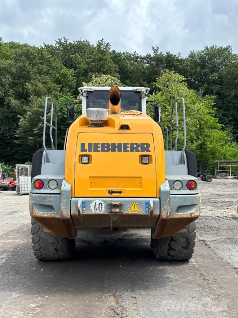 Liebherr L 576 Incarcator pe pneuri