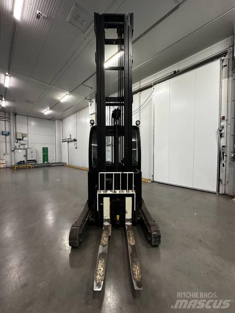 Yale MR 16 H Stivuitor cu catarg retractabil